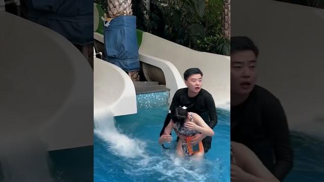 比基尼美女闯关 比基尼美女闯关