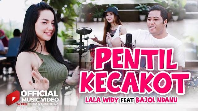 Lala widy ft. bajol ndanu - pentil kecakot (official music video ta pro music & publishing) Lala widy ft. bajol ndanu - pentil kecakot (official music video ta pro music & publishing)