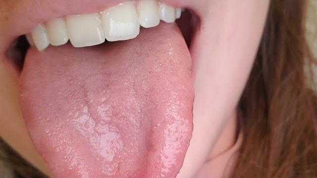 Lens licking asmr request Lens licking asmr request