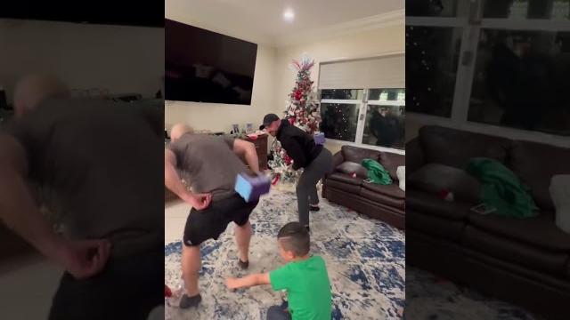 Guys playing twerk pong Guys playing twerk pong