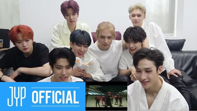Stray kids "神메뉴(god's menu)" m/v reaction Stray kids "神메뉴(god's menu)" m/v reaction