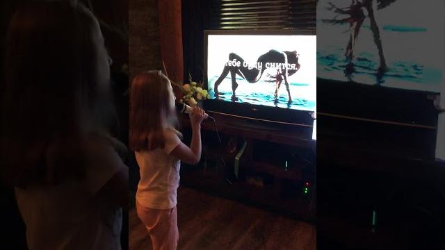 Alisa is singing tina karol song Alisa is singing tina karol song