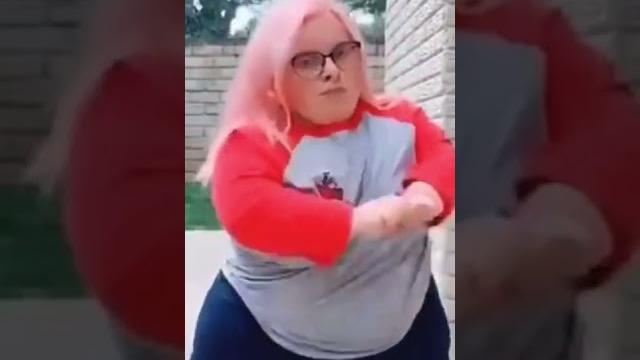 Midget dance! Midget dance!