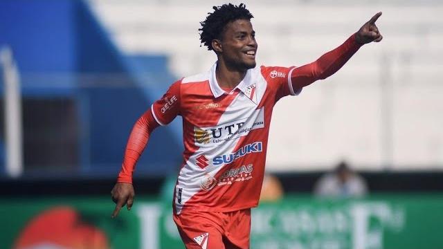 Dorny romero (25yo) centre forward Dorny romero (25yo) centre forward