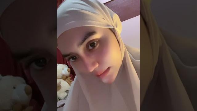 Cewek hijab cantik bikin adem Cewek hijab cantik bikin adem