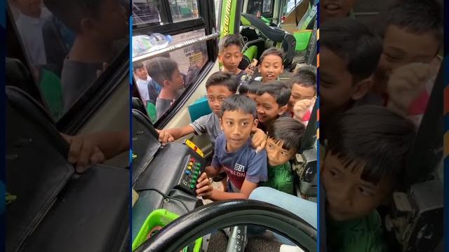 Tetap waspada!! aksi bocil minta telolet basuri terbaru! Tetap waspada!! aksi bocil minta telolet basuri terbaru!