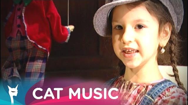 @cleopatrastratan - zunea-zunea (official video) @cleopatrastratan - zunea-zunea (official video)