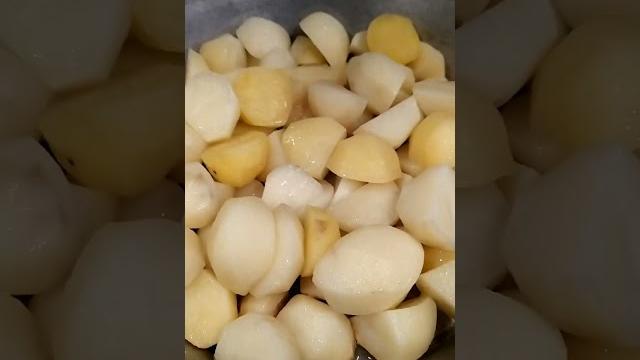 Жареная картошка с сыром Жареная картошка с сыром
