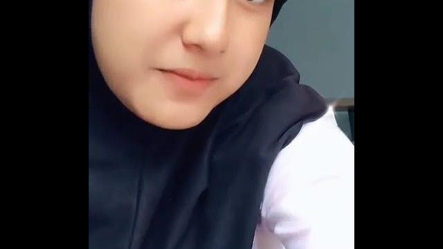 Tiktok hijab goyang hot #shorts Tiktok hijab goyang hot #shorts