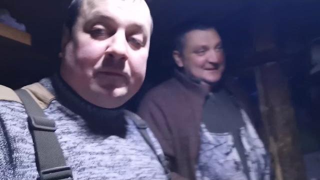 Выезд в лес на снегоходах в избу. Выезд в лес на снегоходах в избу.