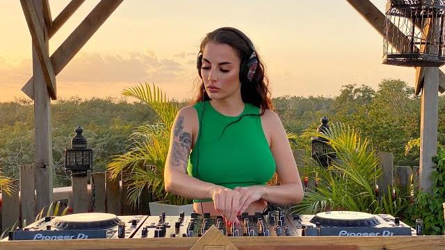 Deepme | melodic techno & progressive house mix 2022 | by @ephimeratulum Deepme | melodic techno & progressive house mix 2022 | by @ephimeratulum