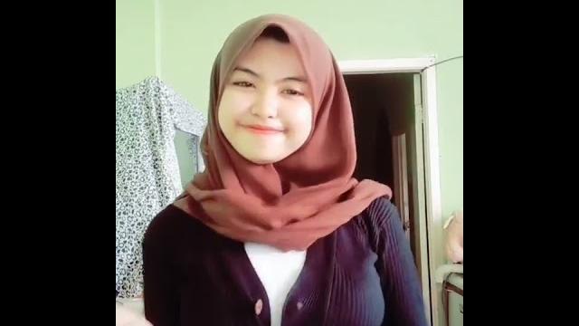 Tiktok masih sma tapi udah gede Tiktok masih sma tapi udah gede