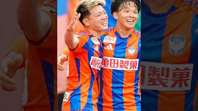 Yota komi fires home the winning goal to deliver albirex niigata's first home victory in 253 days Yota komi fires home the winning goal to deliver albirex niigata's first home victory in 253 days