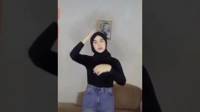 Tiktok hijab girl, @amey7 (4) Tiktok hijab girl, @amey7 (4)