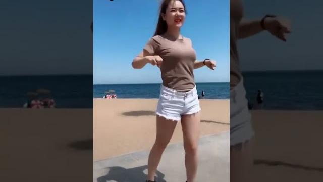 快手q弹美女热舞 快手q弹美女热舞