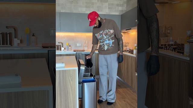 Cleaning my house before my parents come home Cleaning my house before my parents come home