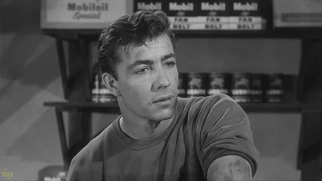 The giant gila monster (1959 sci-fi) the biggest terror ever unleashed on the screen! The giant gila monster (1959 sci-fi) the biggest terror ever unleashed on the screen!