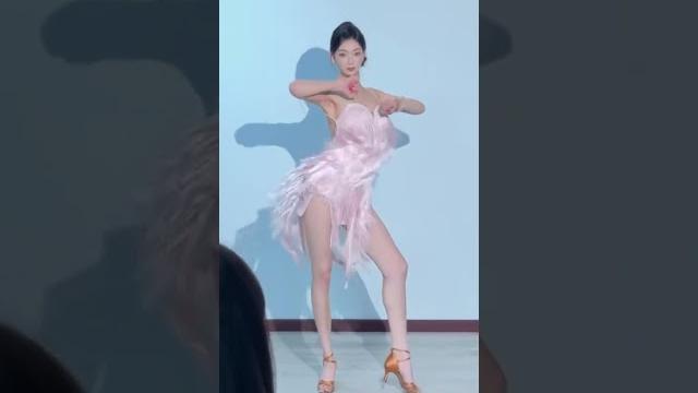 #舞蹈 #拉丁舞 #青海摇 艺考拉丁舞模拟考试青海摇 随机音乐 #舞蹈 #拉丁舞 #青海摇 艺考拉丁舞模拟考试青海摇 随机音乐