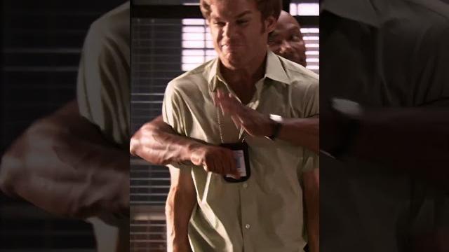 Dexter is always a step ahead of doakes #dexter Dexter is always a step ahead of doakes #dexter