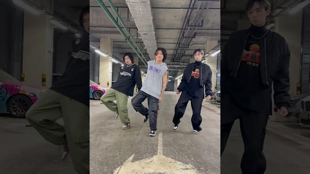 I can’t move on… #dance #asian #boys I can’t move on… #dance #asian #boys