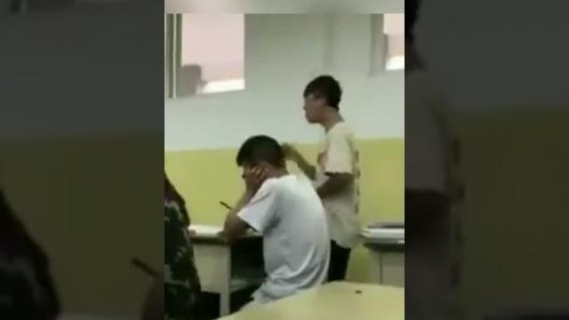反了?最后一代给马列老师上课!【老北京茶馆】 反了?最后一代给马列老师上课!【老北京茶馆】