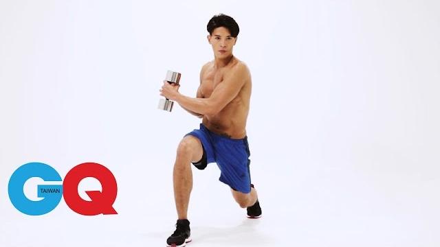 負重弓步蹲轉體與深蹲組合|gq active 負重弓步蹲轉體與深蹲組合|gq active