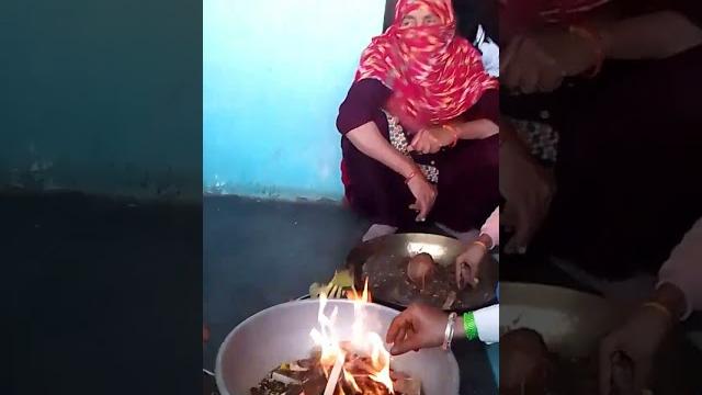 Gora baithi dulhan banke #bhola bhjn#viral Gora baithi dulhan banke #bhola bhjn#viral