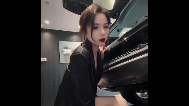 猜车 给你13秒,猜下这是哪款车?#奥迪销售 #职业装 猜车 给你13秒,猜下这是哪款车?#奥迪销售 #职业装