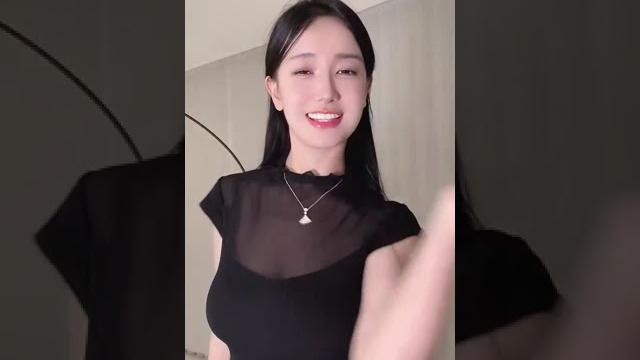 垚yáo曦 宁依纯 2024 08 22 透视丁字 摇太阳 垚yáo曦 宁依纯 2024 08 22 透视丁字 摇太阳