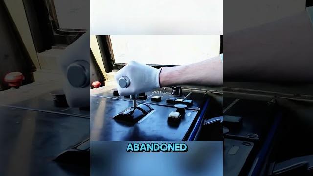 Train vs non-newtonian fluid: can it survive? Train vs non-newtonian fluid: can it survive?
