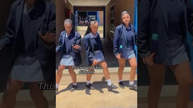 Sweet melody #chella #mydarling #music #amapiano #amapianodancechallenge #amapianovibes #sweetmelody Sweet melody #chella #mydarling #music #amapiano #amapianodancechallenge #amapianovibes #sweetmelody