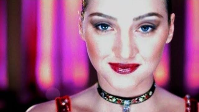 Alice deejay - better off alone (official video) Alice deejay - better off alone (official video)