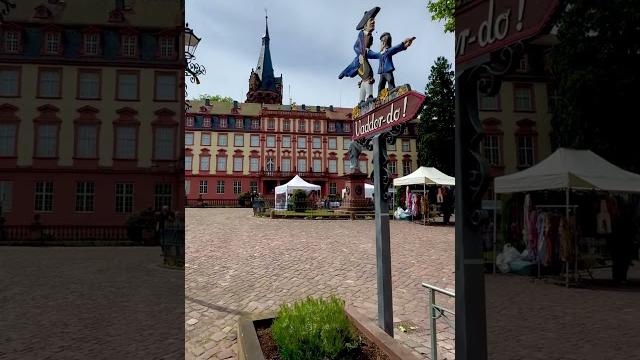 Asmr the yard sign | vadder do | arrow | erbach im odenwald #schloss #erbach #germanyculture Asmr the yard sign | vadder do | arrow | erbach im odenwald #schloss #erbach #germanyculture