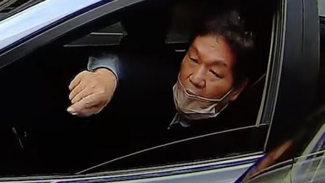 你沒看到我在慢慢開嗎?我在找...找...找地址拉(開聲音)(已檢舉) 你沒看到我在慢慢開嗎?我在找...找...找地址拉(開聲音)(已檢舉)