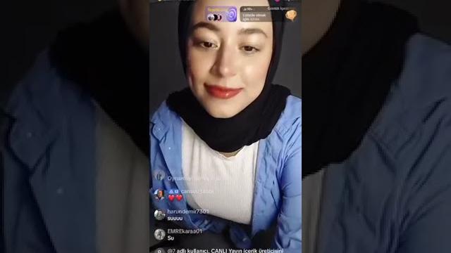 Canlı yayında dans eden türbanlı Canlı yayında dans eden türbanlı