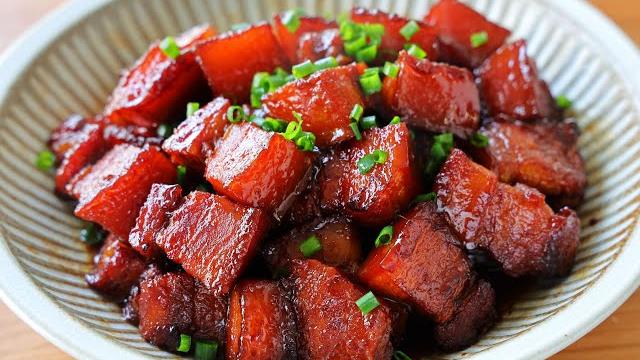 【紅燒肉】在家做紅燒肉,只要掌握2個技巧,肉質軟爛入味,比飯店的還好吃 【紅燒肉】在家做紅燒肉,只要掌握2個技巧,肉質軟爛入味,比飯店的還好吃