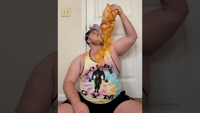 He proved that losing weight is easy (@azovsky__dm) He proved that losing weight is easy (@azovsky__dm)