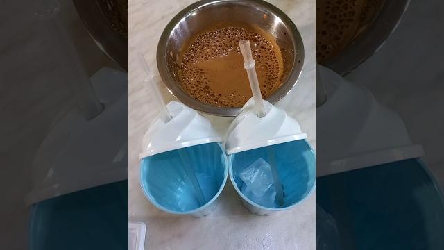 Холодный кофейный напиток (frappé) Холодный кофейный напиток (frappé)