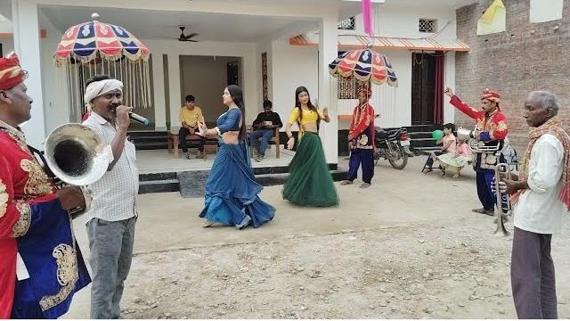#dehati band parti dance #ego chumawo le ja gal mein bhojpuri gana dance video fefna ballia #dehati band parti dance #ego chumawo le ja gal mein bhojpuri gana dance video fefna ballia