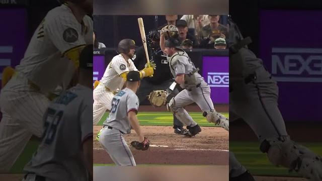 Padres menang dengan gaya yang liar di inning ke-11! Padres menang dengan gaya yang liar di inning ke-11!