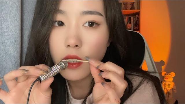 Asmr口水画!黏糊音!百听不厌! Asmr口水画!黏糊音!百听不厌!