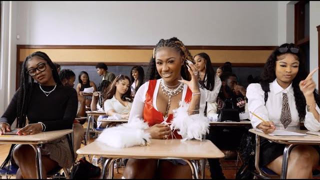 Kaliii - area codes (official music video) Kaliii - area codes (official music video)