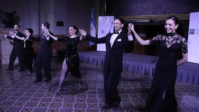 Final del show de tango la gala cultural ifla 2023, dirigido por leonardo barri. la cumparsita. Final del show de tango la gala cultural ifla 2023, dirigido por leonardo barri. la cumparsita.