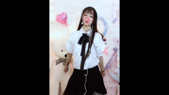 灵儿亲自示范性感的m蹲与s蹲 灵儿亲自示范性感的m蹲与s蹲