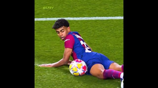 Lamine yamal skills Lamine yamal skills