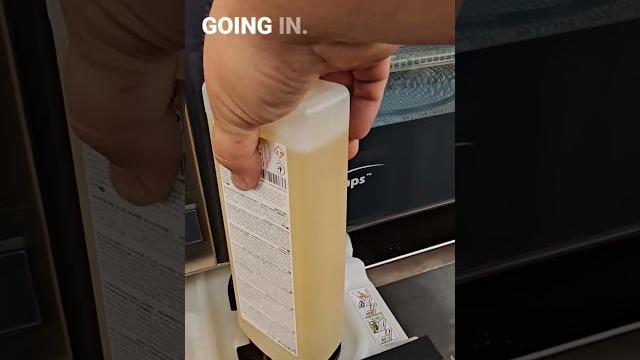 Added chemical to an unox combi detergent box. Added chemical to an unox combi detergent box.