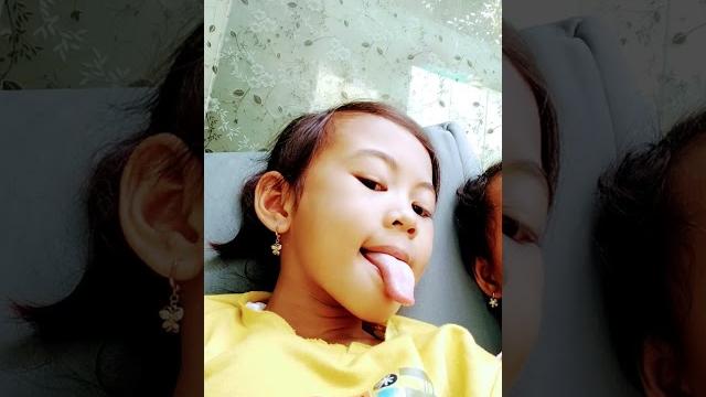 Lidah ku panjang Lidah ku panjang