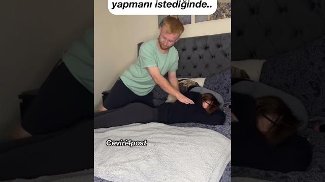 Kız arkadaşın masaj yapmanı istediğinde. #shorts Kız arkadaşın masaj yapmanı istediğinde. #shorts