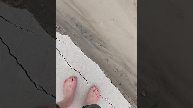 Sandfall - barefoot fall Sandfall - barefoot fall