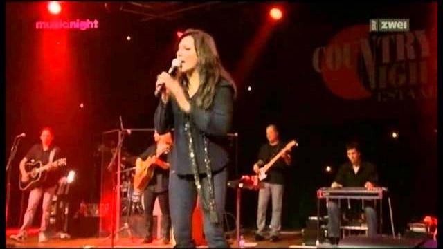 Martina mcbride live - pick me up on your way down Martina mcbride live - pick me up on your way down